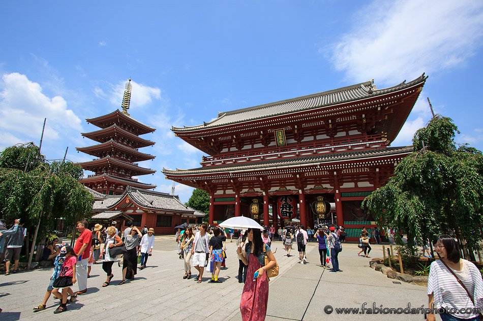 templi di asakusa a tokyo in giappone