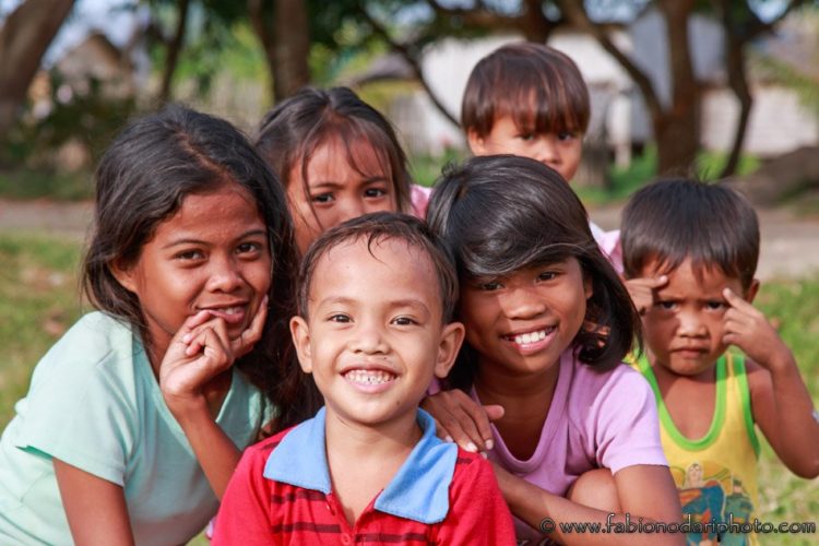 children in nacpan in the philippines
