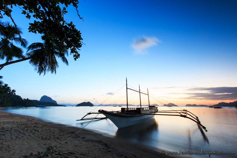Sunset at Corong Corong beach, El Nido, Palawan in the Philippines