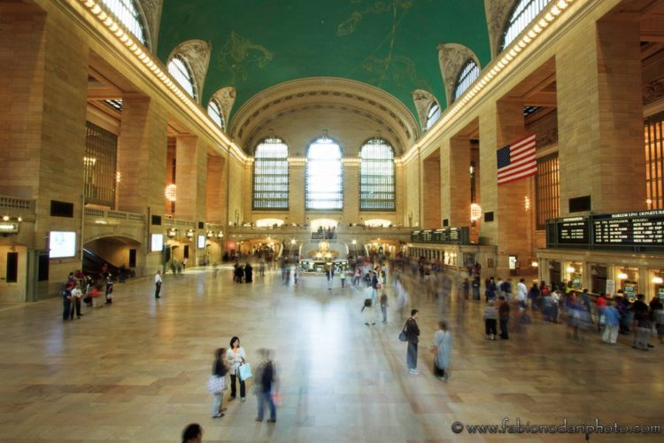 folla nella Grand Central Station