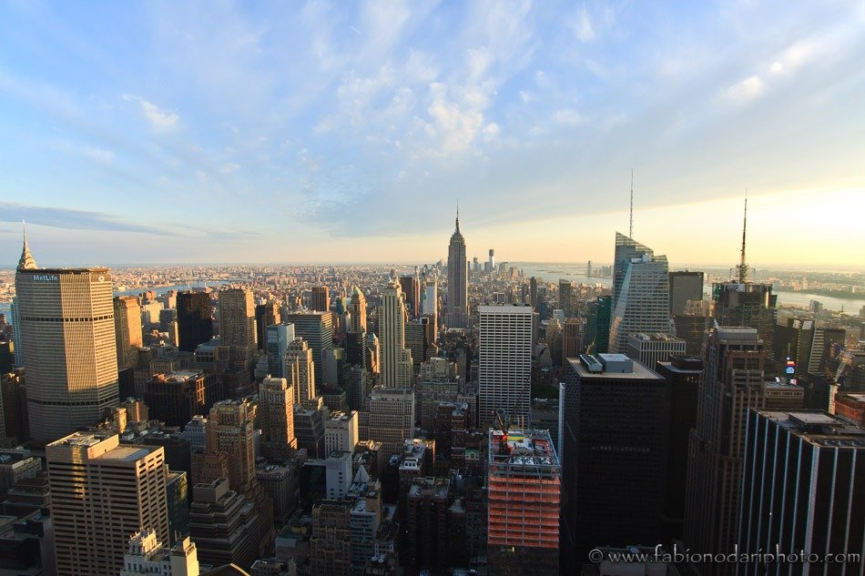 skyline i New York al tramonto