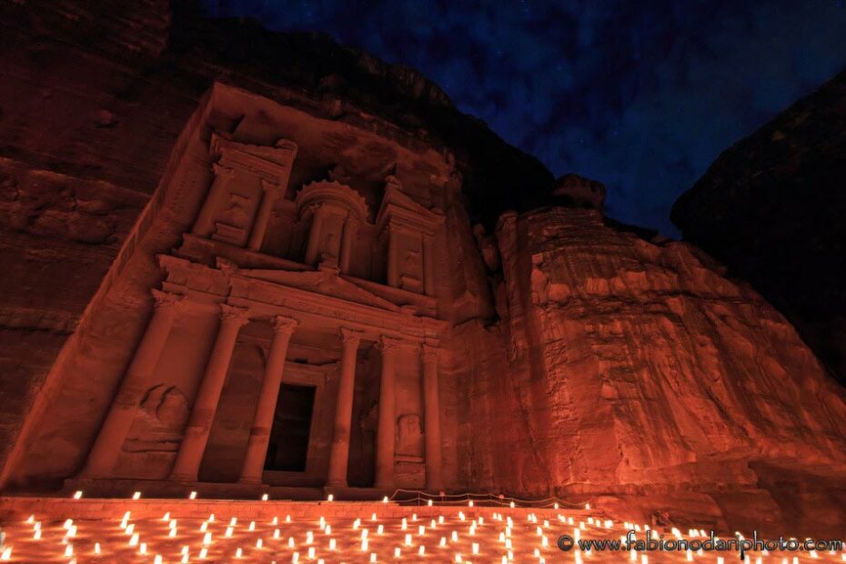 the treasury of petra by night in jordan