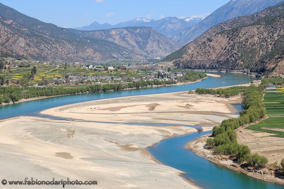 first bend of yangtze river
