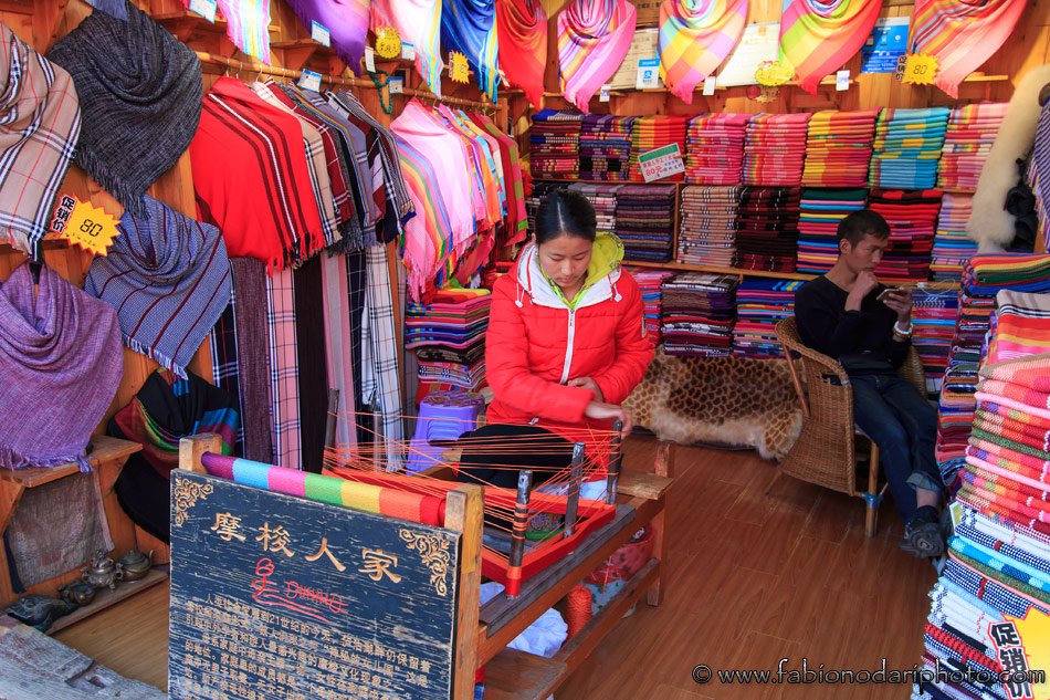 mosuo woman in lijiang