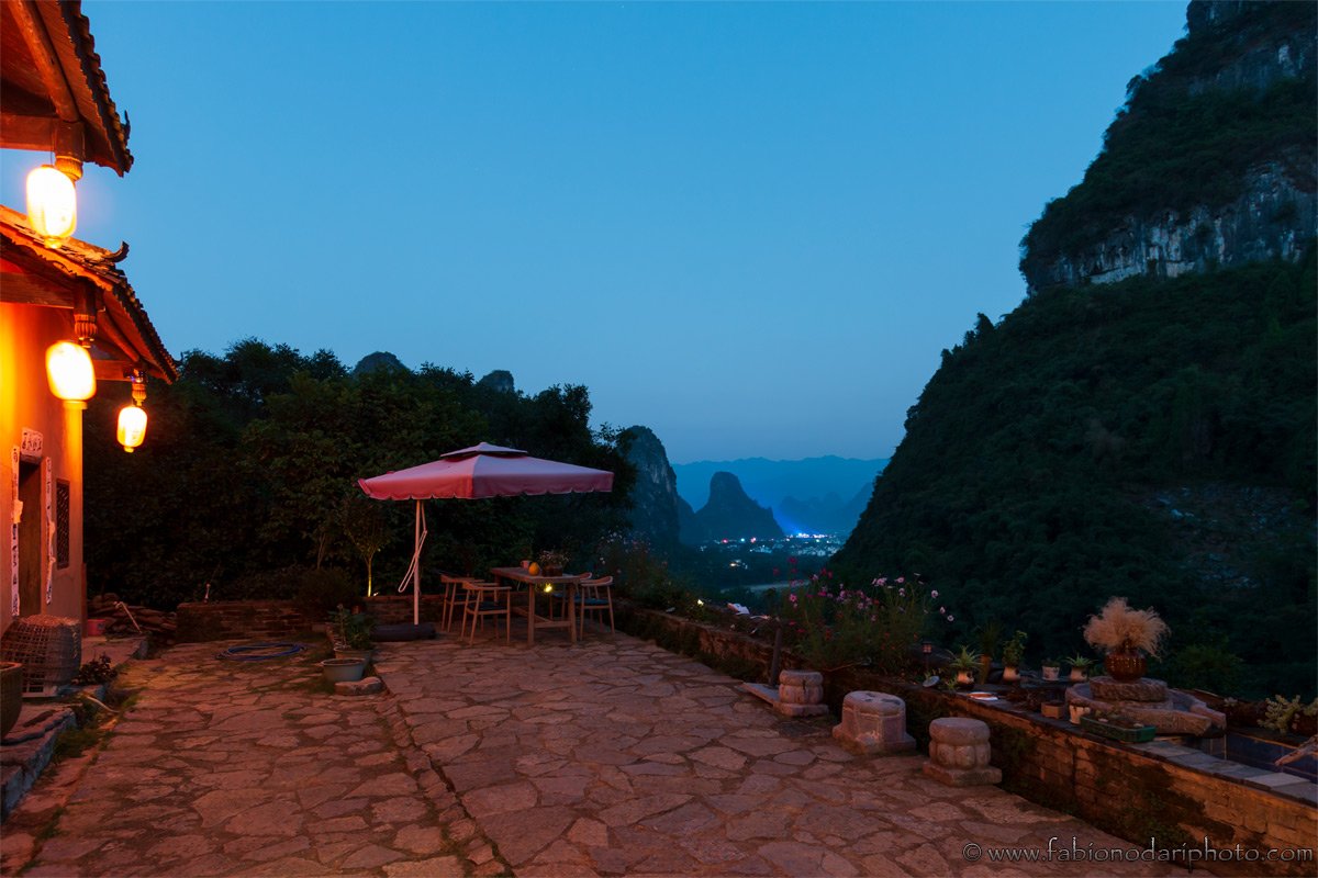 where to stay in xingping
